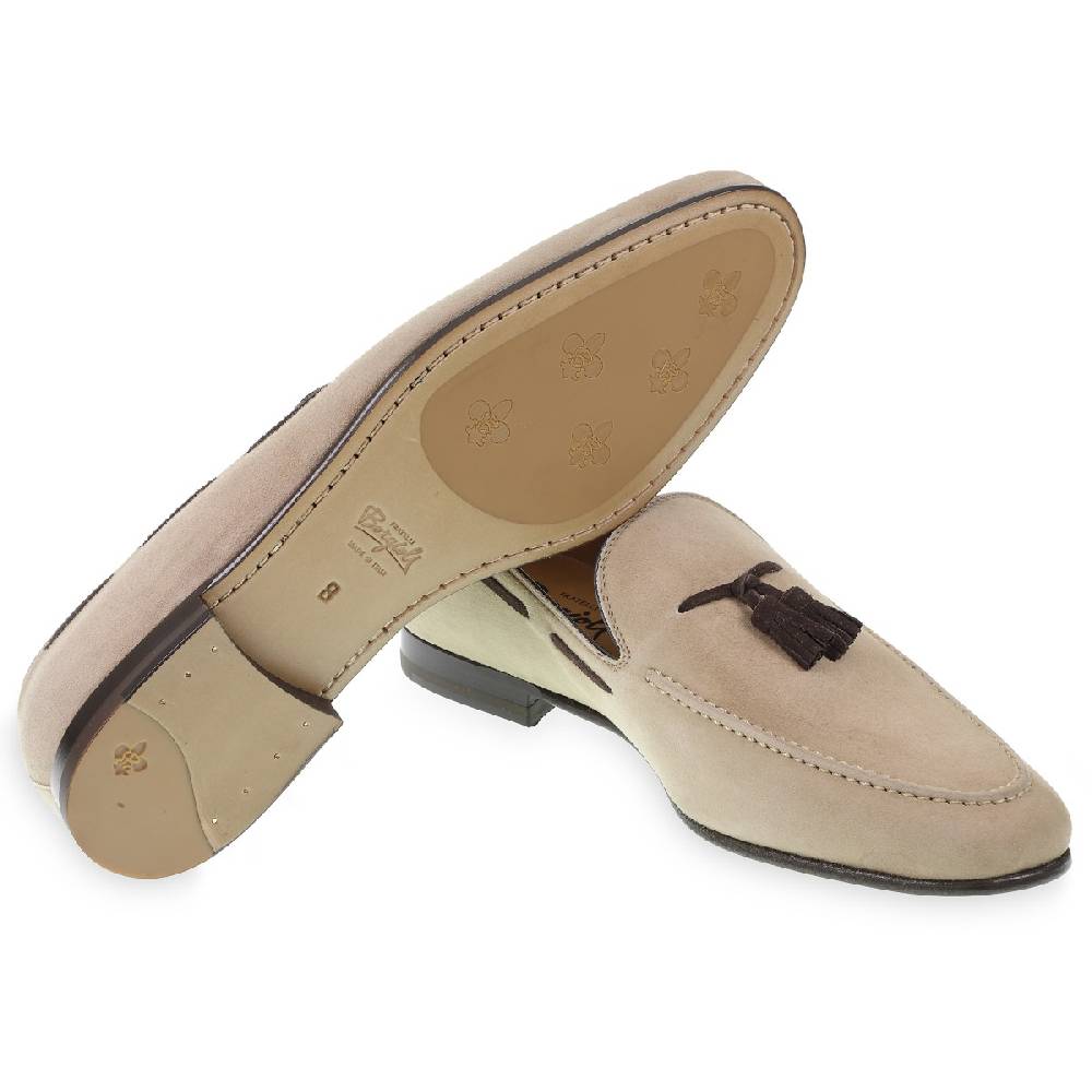 Lartigiano Del Cuoio Mocassino con nappine in pelle di camoscio beige fatto a mano da Fratelli Borgioli Affare Del Giorno