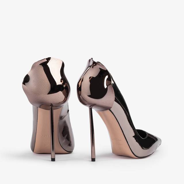 Le Silla Décolleté metallizzata peltro Saldi