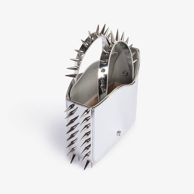 Le Silla Small bag metallizzata argento con borchie 2025
