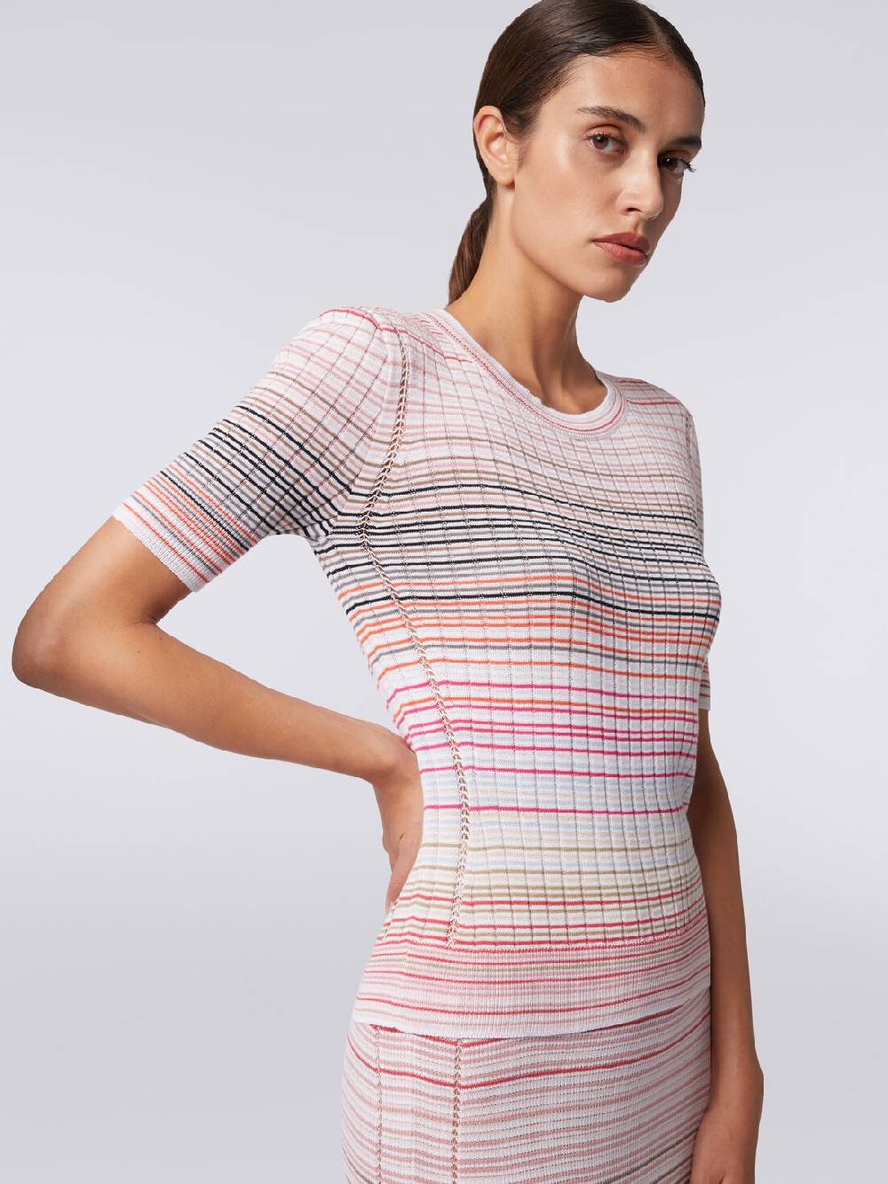 Missoni Maglia girocollo a maniche corte in cotone e viscosa a righe Vendite Flash