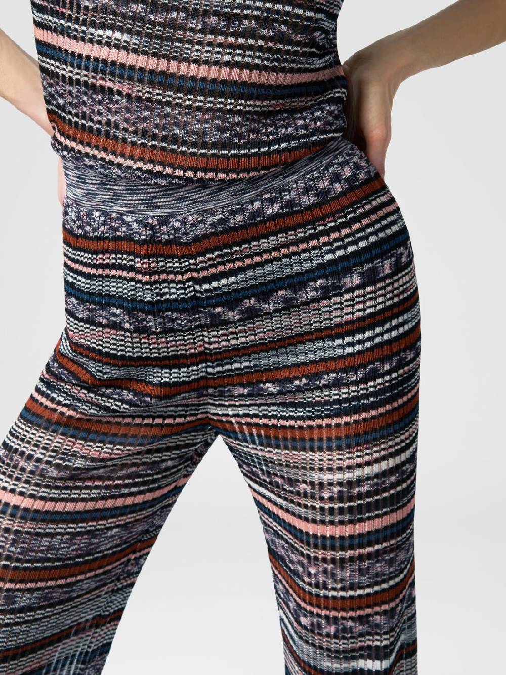 Missoni Pantaloni a costine in maglia di viscosa fiammata Affare Del Giorno