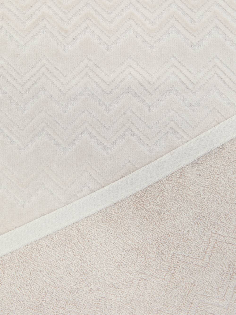 Missoni Set 2 pezzi di asciugamani da bagno Chalk in spugna di cotone zig zag In Linea