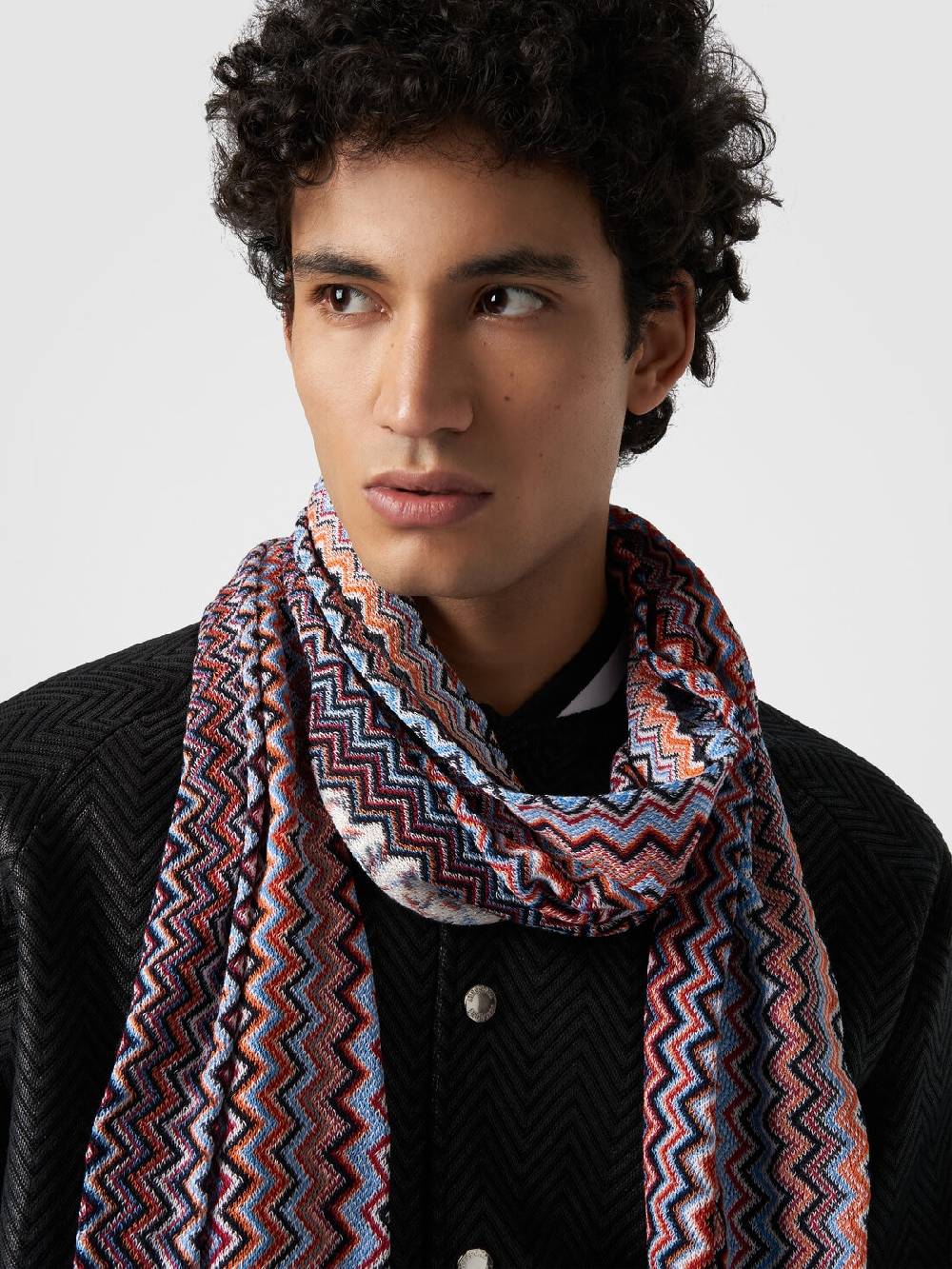 Missoni Sciarpa in cotone chevron con frange Fino al 50% di sconto