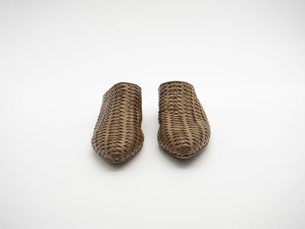 Openclosedshoes IRIS23 FOAM In Linea