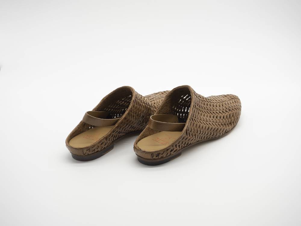 Openclosedshoes IRIS23 FOAM In Linea