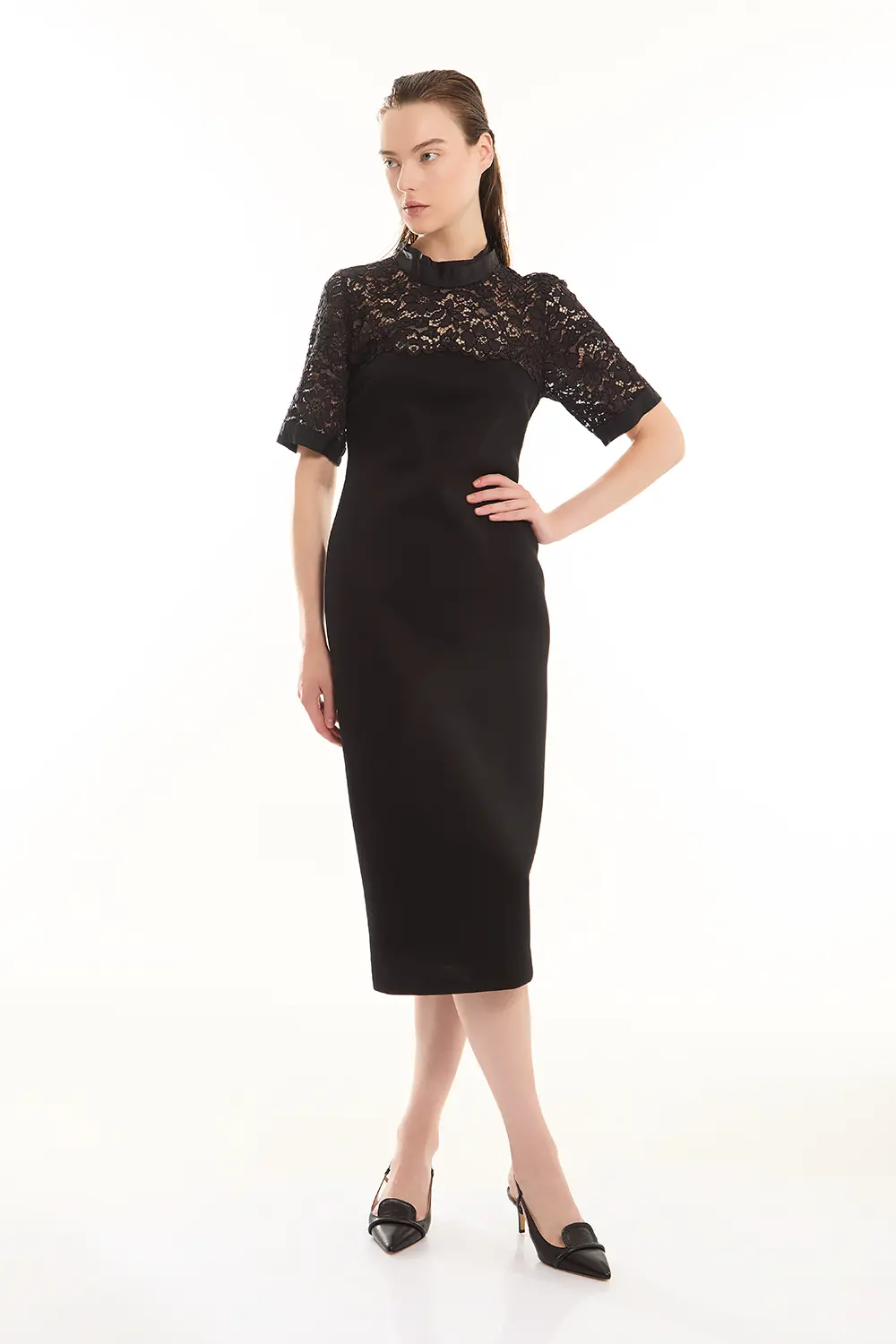 P.A.R.O.S.H. ABITO CON PIZZO In Linea