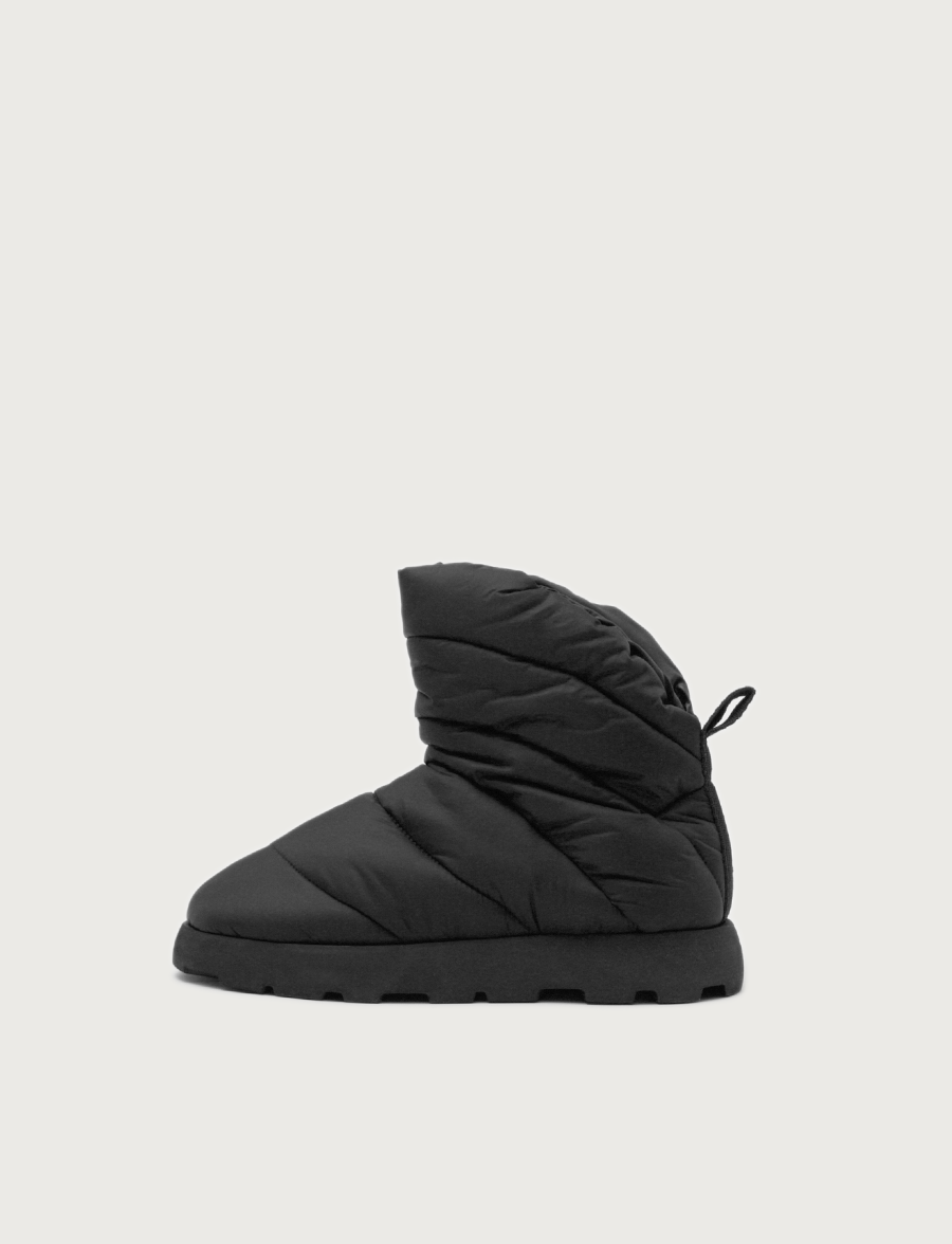 Piumestudio Luna Matte Black