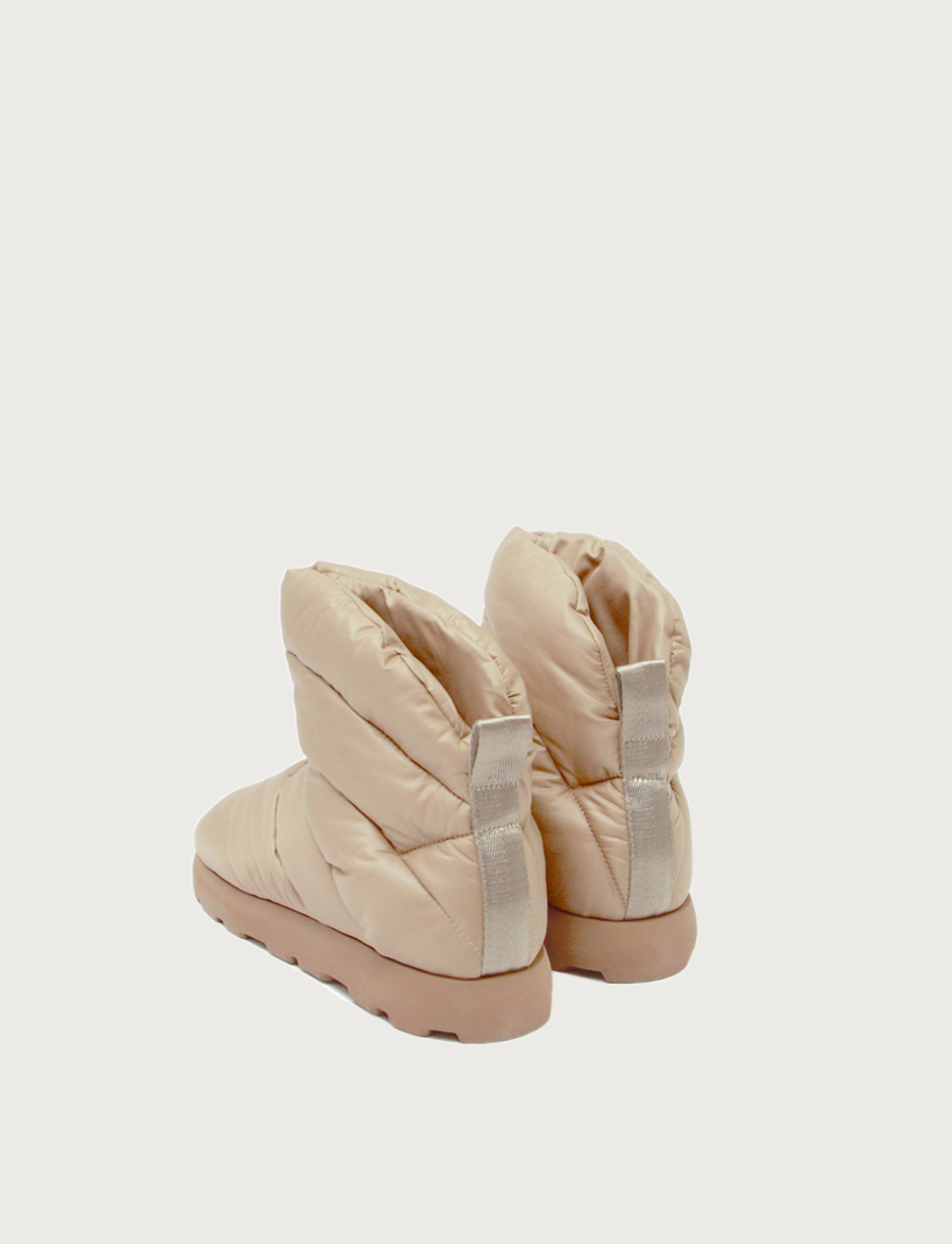Piumestudio Luna Camel 2025