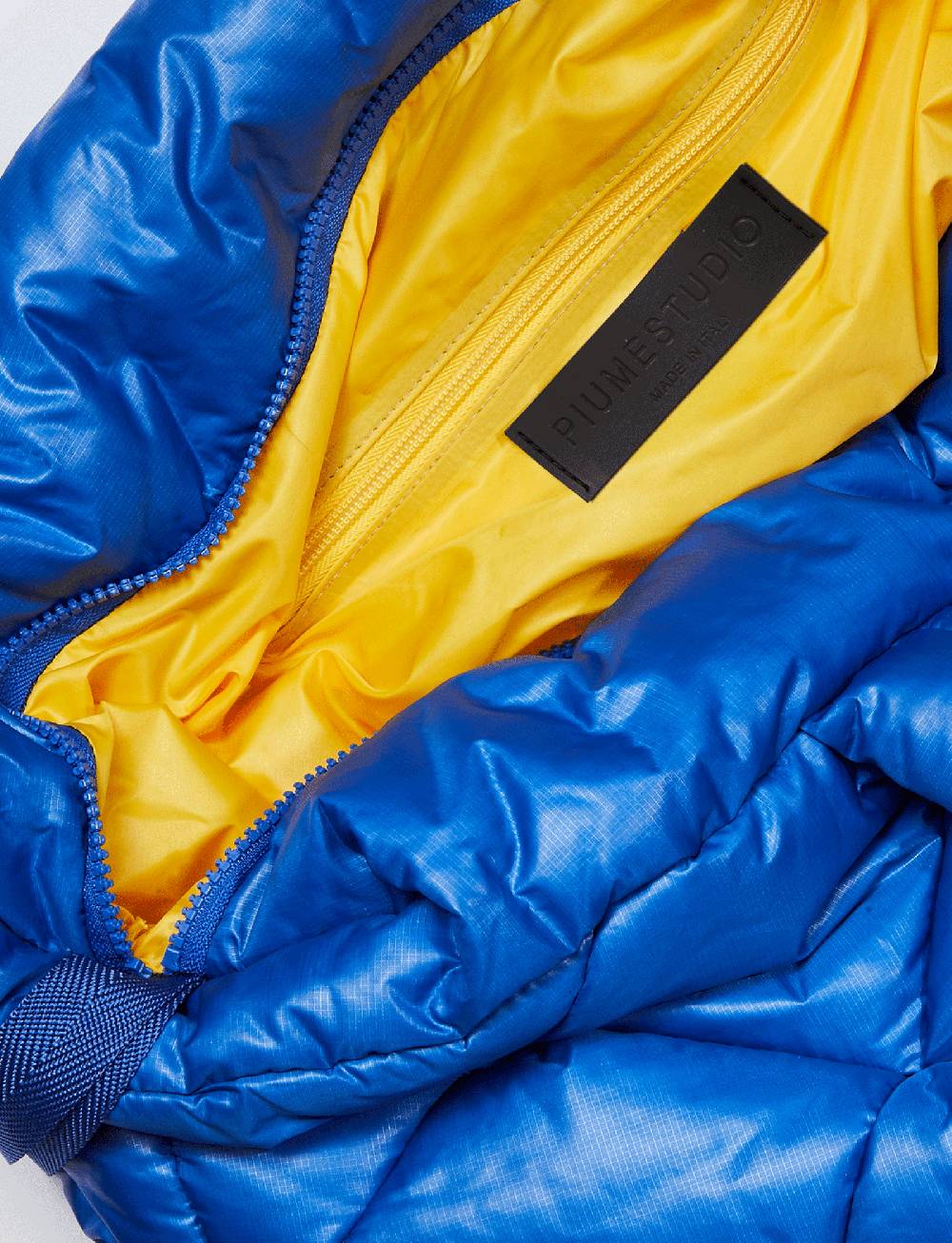 Piumestudio Spazio Cobalt Affare Del Giorno