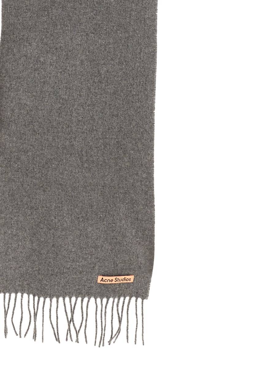 ACNE STUDIOS SCIARPA IN LANA CON LOGO Sconto