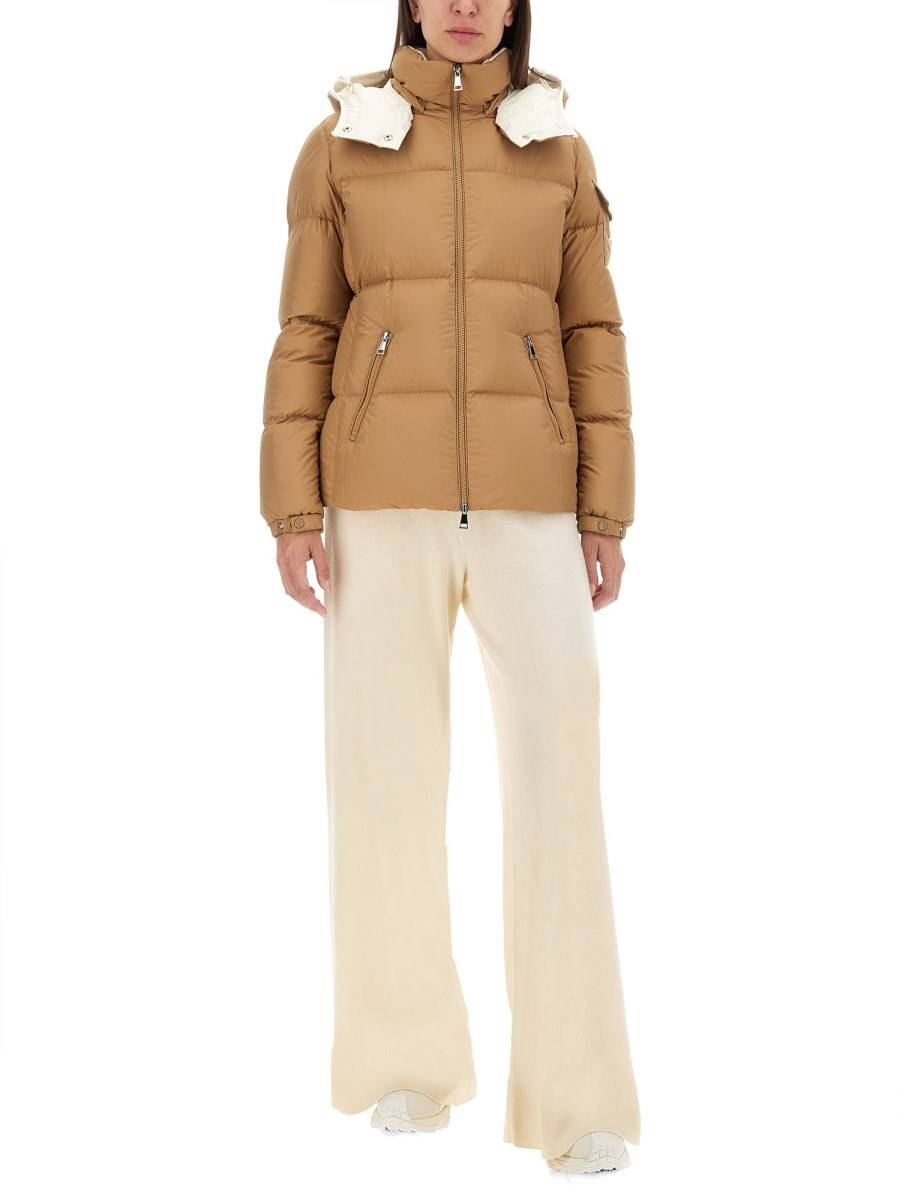 MONCLER GIACCA CORTA FOURMINES IN NYLON RICICLATO Sottocosto