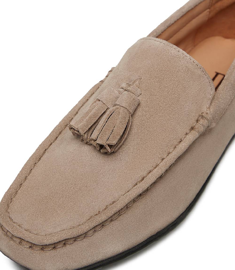 Loriblu Mocassino in camoscio camel con nappine 50% di sconto per tempo limitato
