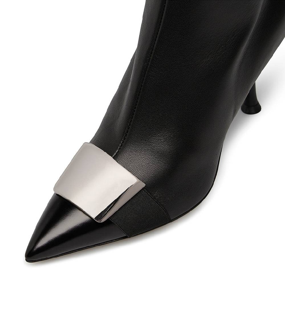 Loriblu Stivaletto in nappa nera con placca Logo metal Promozione