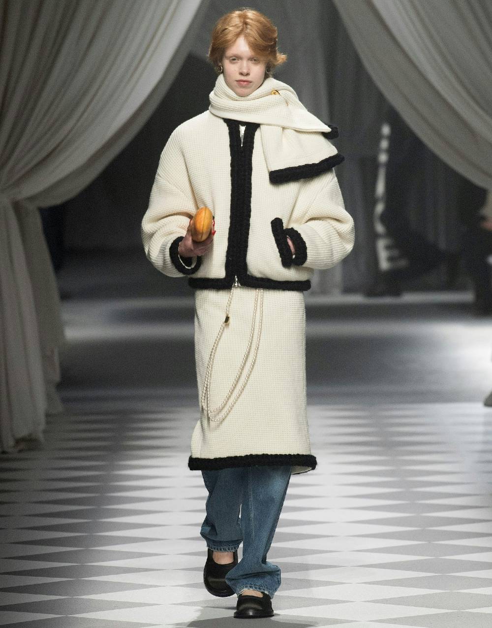 Love Moschino Giacca corta in lambswool superfine In Linea