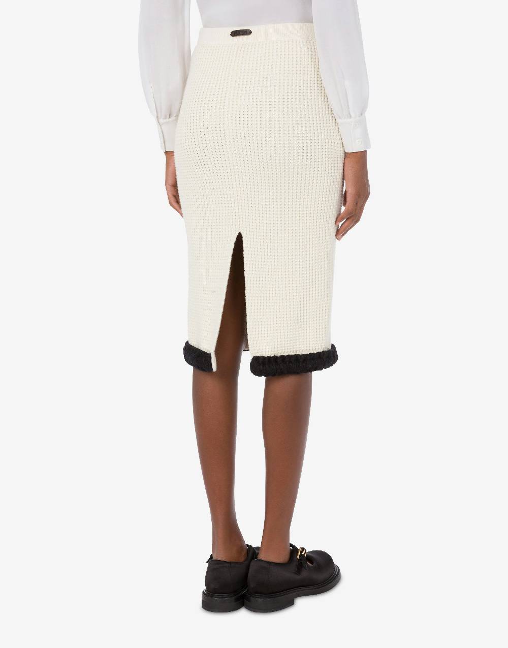 Love Moschino Gonna in lambswool superfine Italia