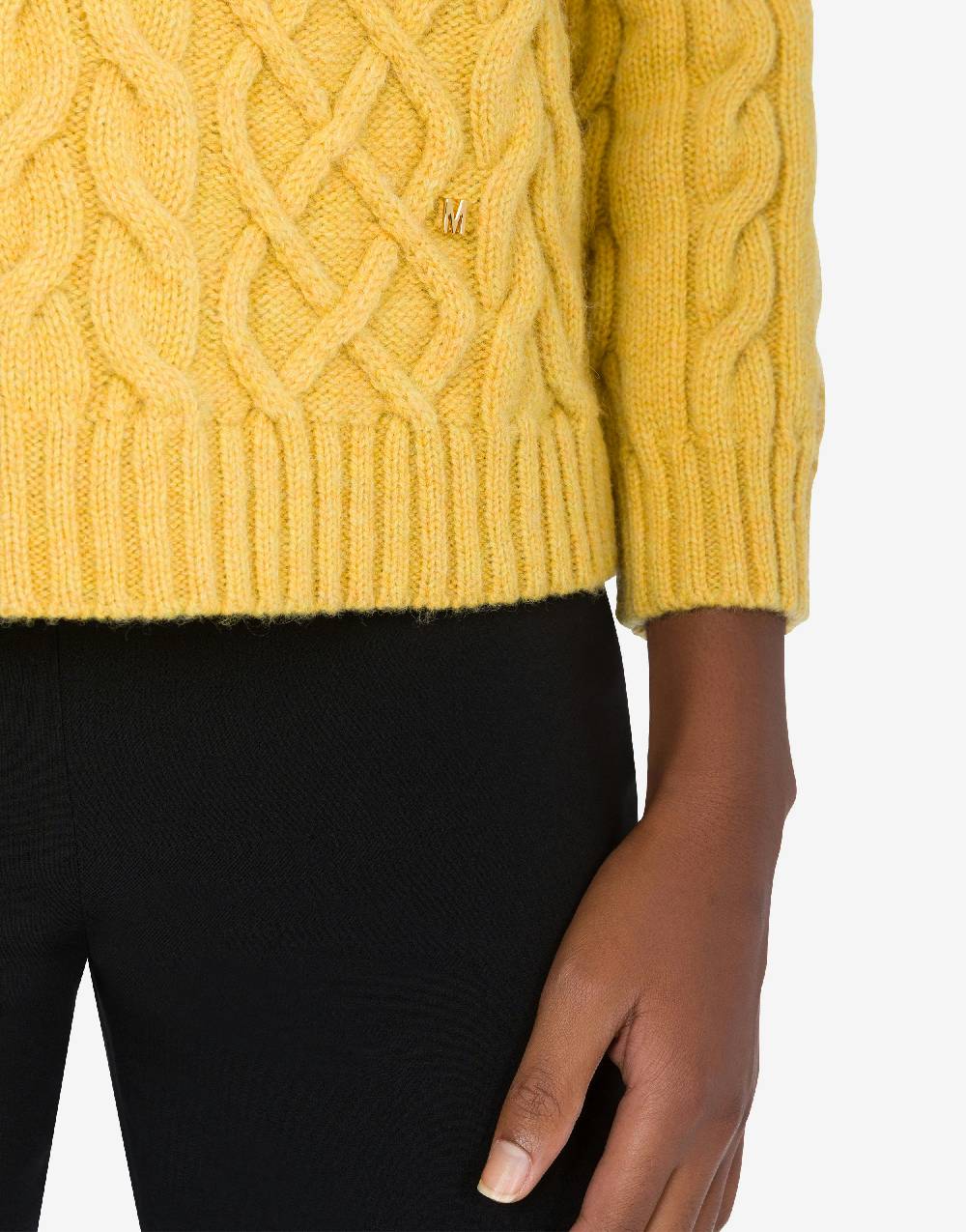 Love Moschino Pullover in shetland Golden M Affare Del Giorno