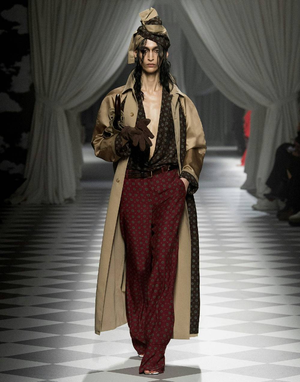 Love Moschino Trench reversibile in gabardina e raso Novità