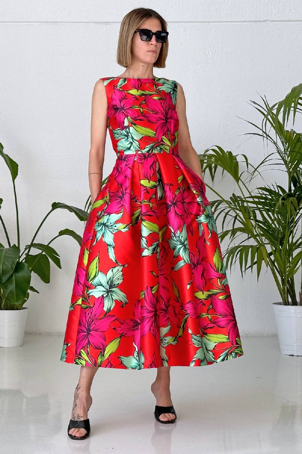 Lunatica Milano Abito Big Flower Red V Neck Back Nuovo