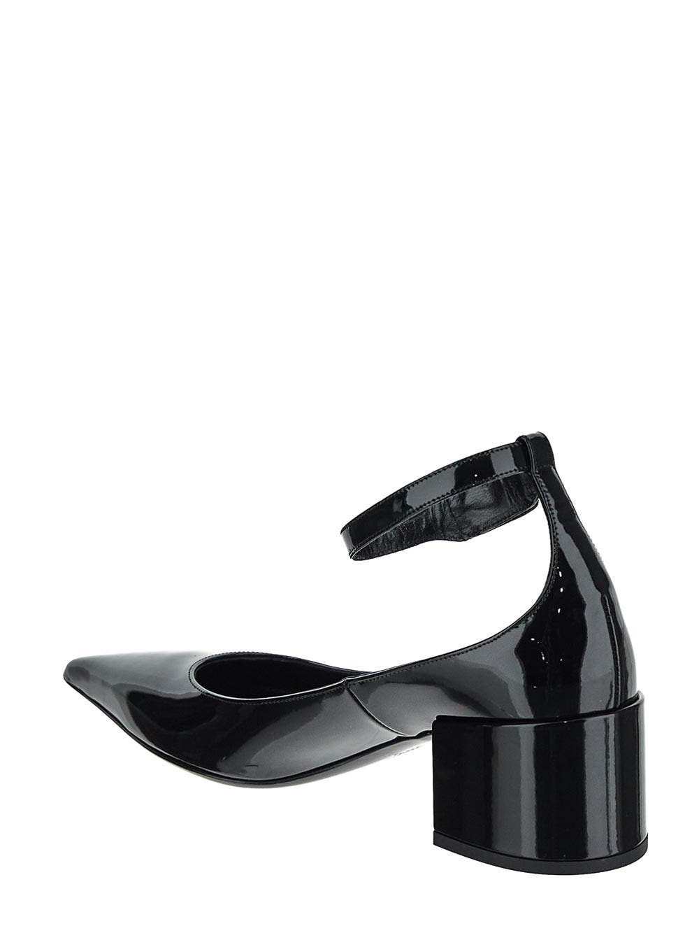 Oluxury Valentino Garavani Pointed Shoe Outlet