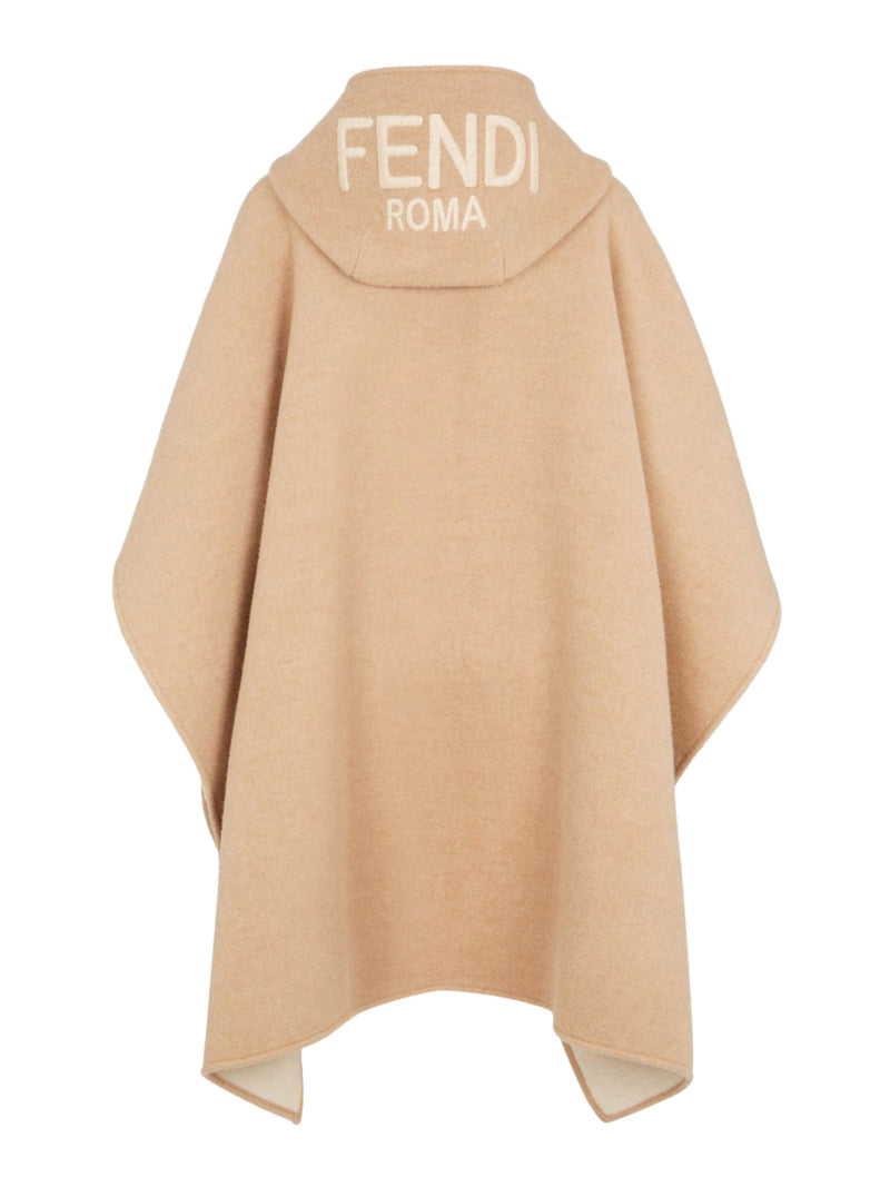 Suitnegozi Poncho Fendi Roma Economico