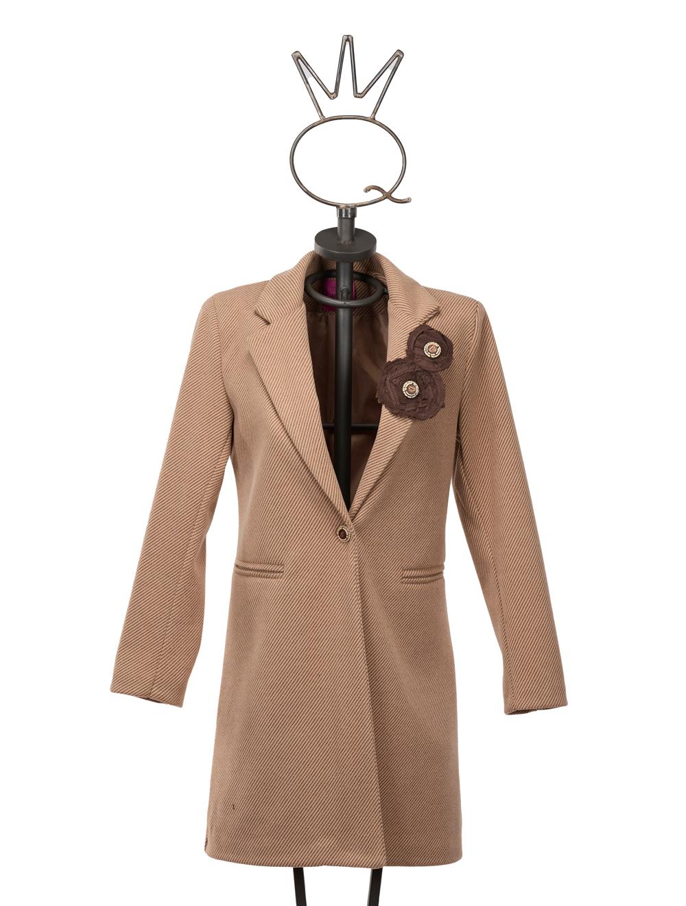 Save The Queen Cappotto corto beige con applicazioni Sottocosto