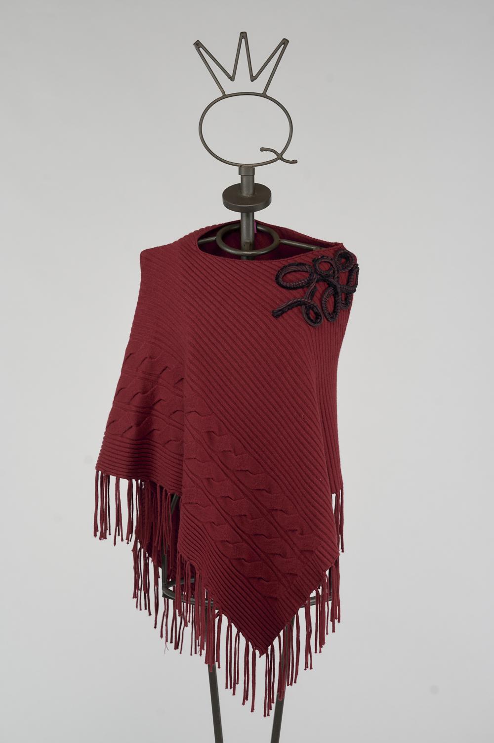 Save The Queen Poncho Outlet