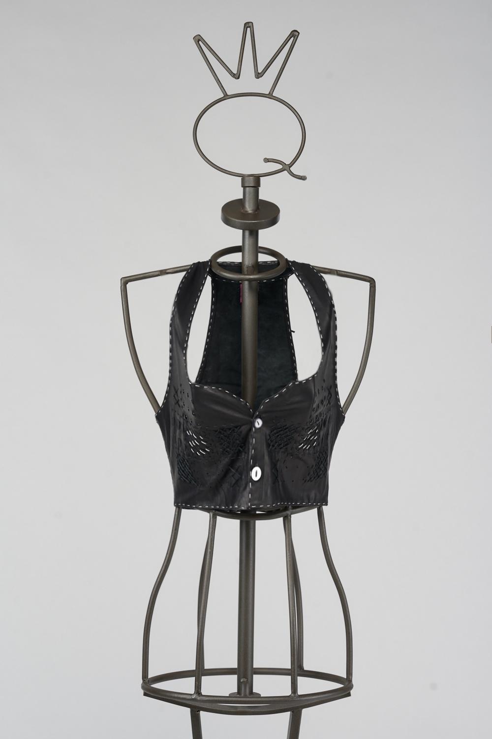 Save The Queen Gilet in vera pelle nera 2025