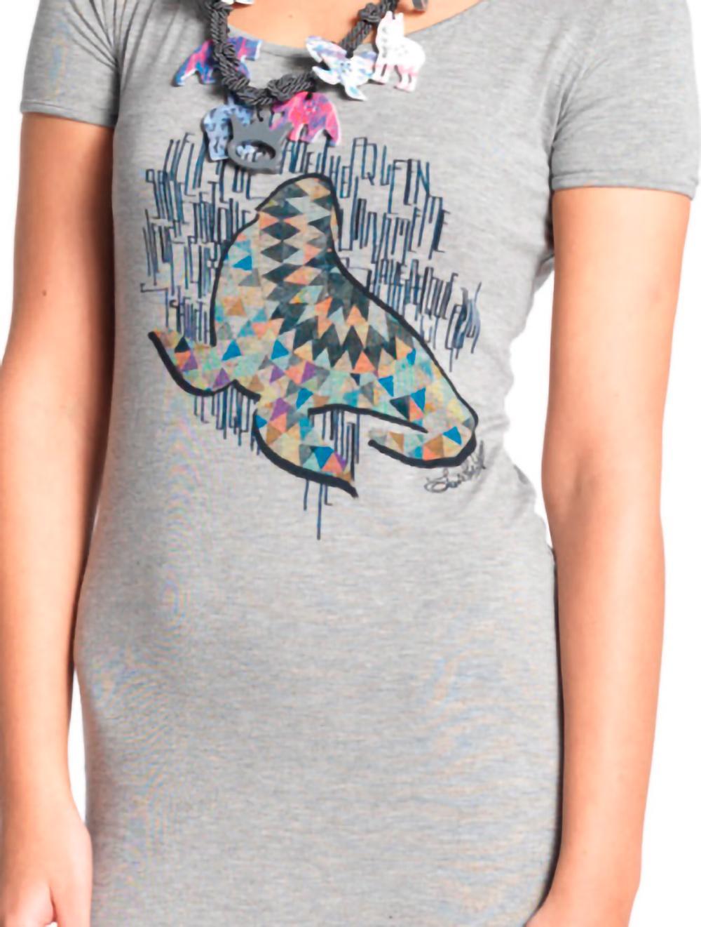 Save The Queen Set t-shirt lunga grigia con leggings Promozione Limitata