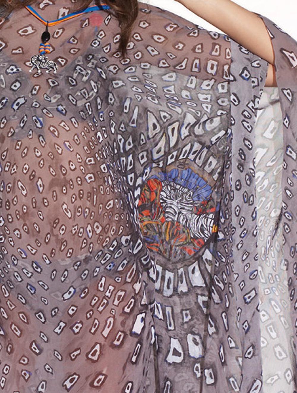 Save The Queen Abito modello poncho in tulle stampa “zebra” Offerta speciale