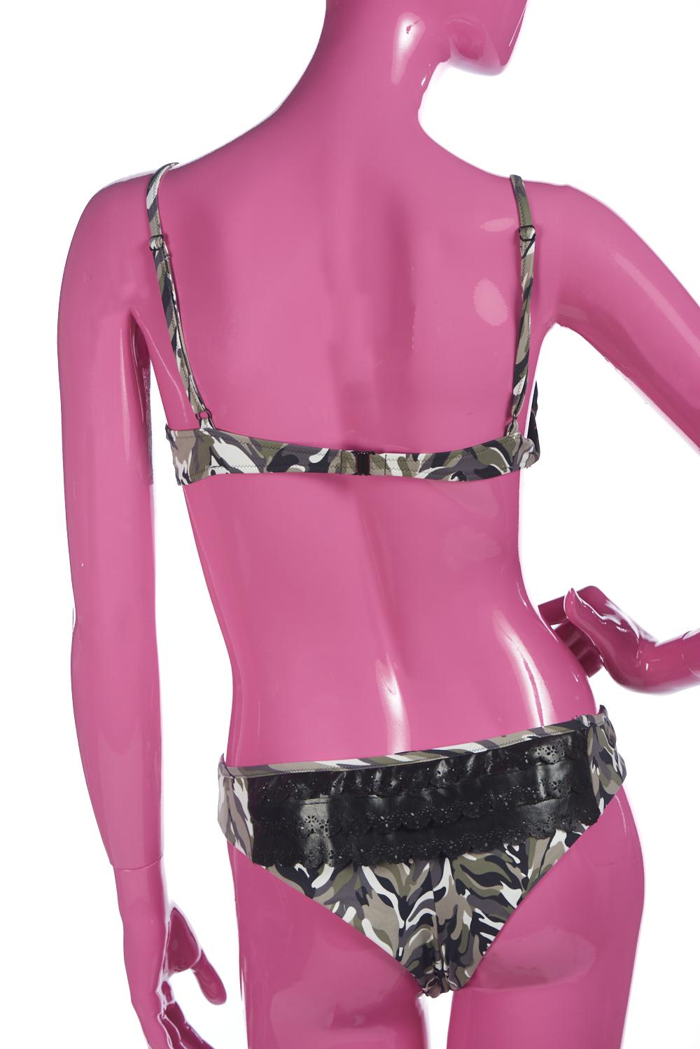 Save The Queen Bikini con reggiseno pus-up con stampa camouflage e dettagli in eco pelle Promozione Limitata