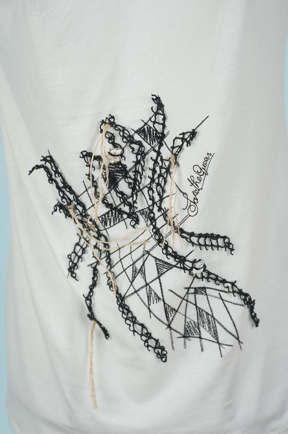 Save The Queen Top bianco ricamato Offerta Anniversario