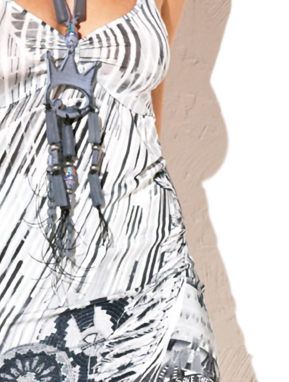 Save The Queen Top bianco con stampa Ultimi tre giorni