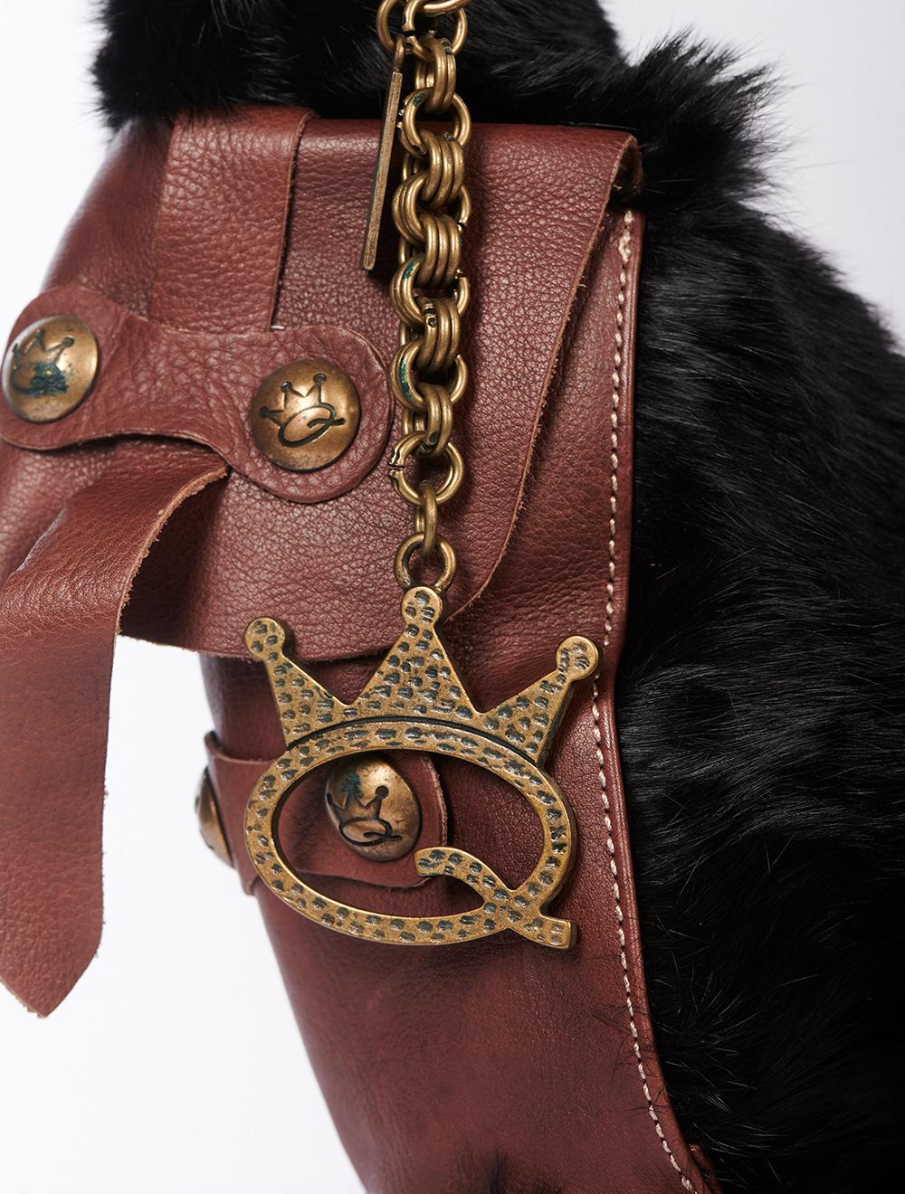 Save The Queen Borsa in pelle marrone e pelliccia nera Vendita Economica