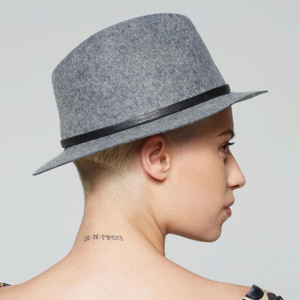 A.S.98 CAPPELLO SHERYL Nuovo