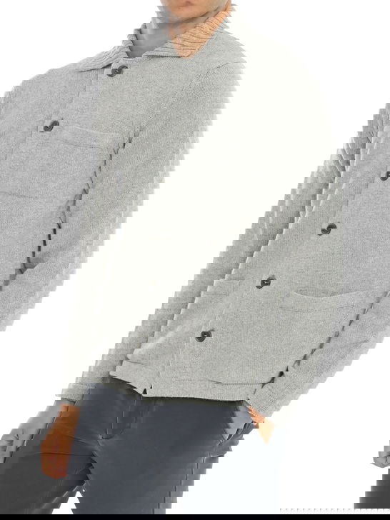 Magazzino Ricambi Maglia Magazzino Ricambi Grigio Presa
