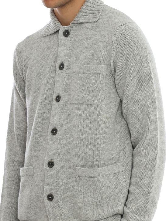 Magazzino Ricambi Maglia Magazzino Ricambi Grigio Presa