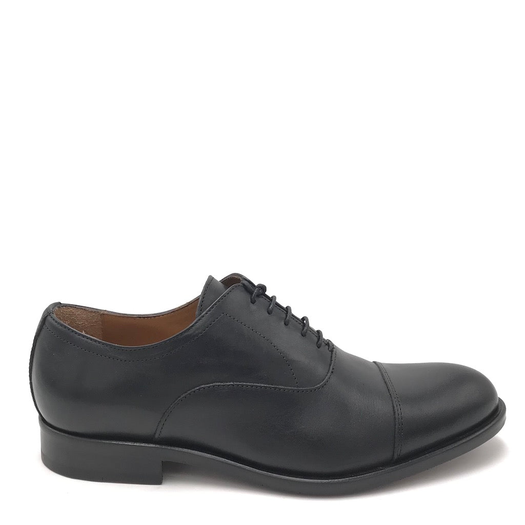Zulian Calzature Stringata classica nera