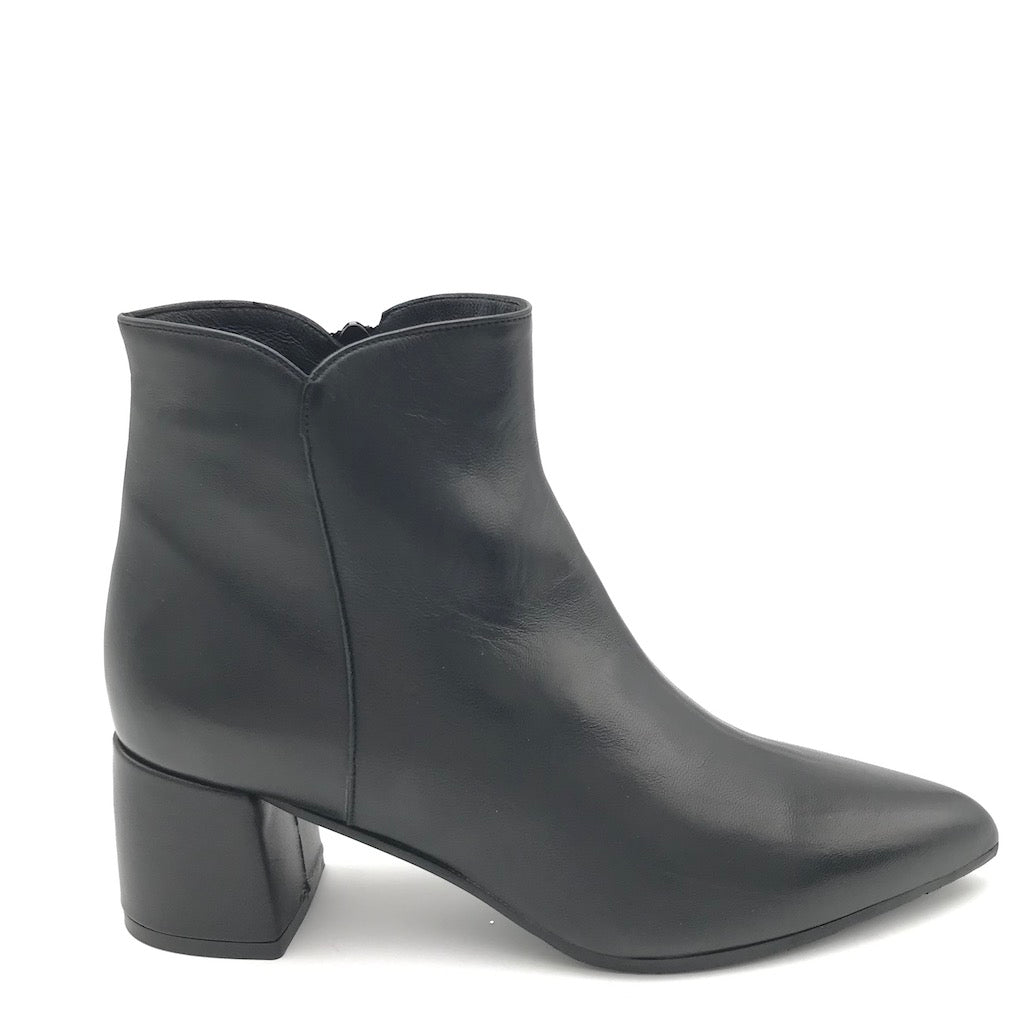 Zulian Calzature Tronchetto nappa nera
