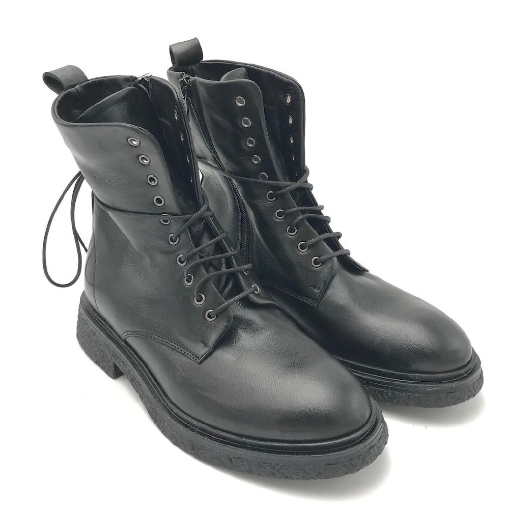 Zulian Calzature Anfibio in pelle nera 2025
