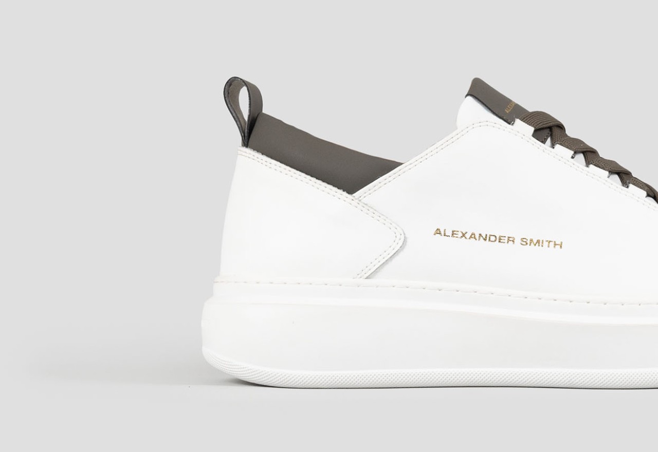 Alexander Smith WEMBLEY MAN WHITE MILITARY Pezzi Unici