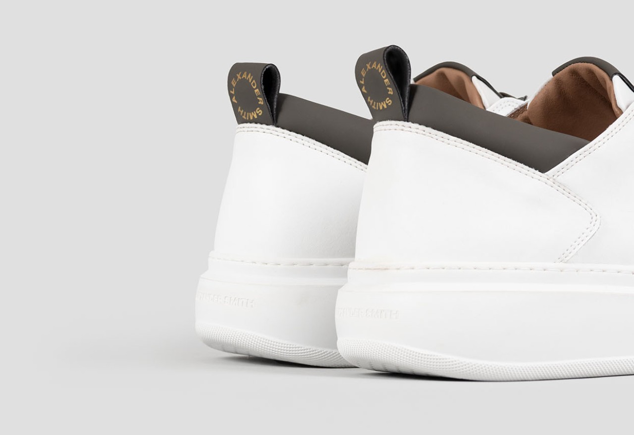 Alexander Smith WEMBLEY MAN WHITE MILITARY Pezzi Unici