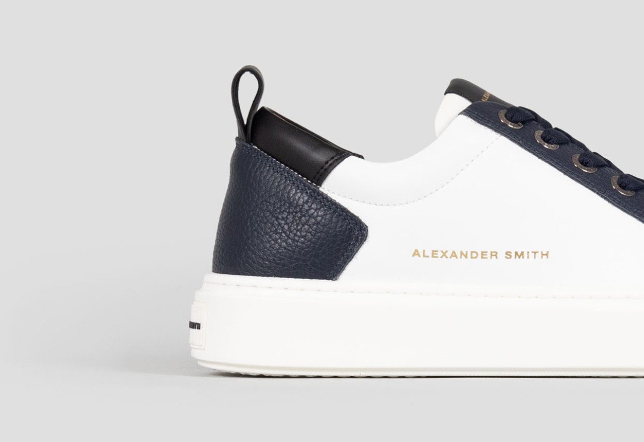 Alexander Smith BOND MAN BLUE WHITE Sconto