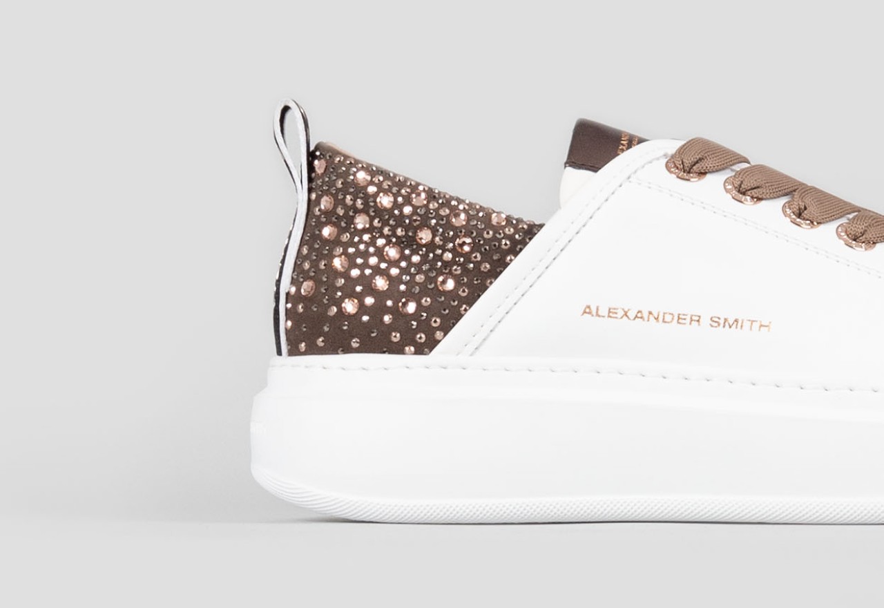 Alexander Smith WEMBLEY WOMAN WHITE BRONZE Pezzi Unici