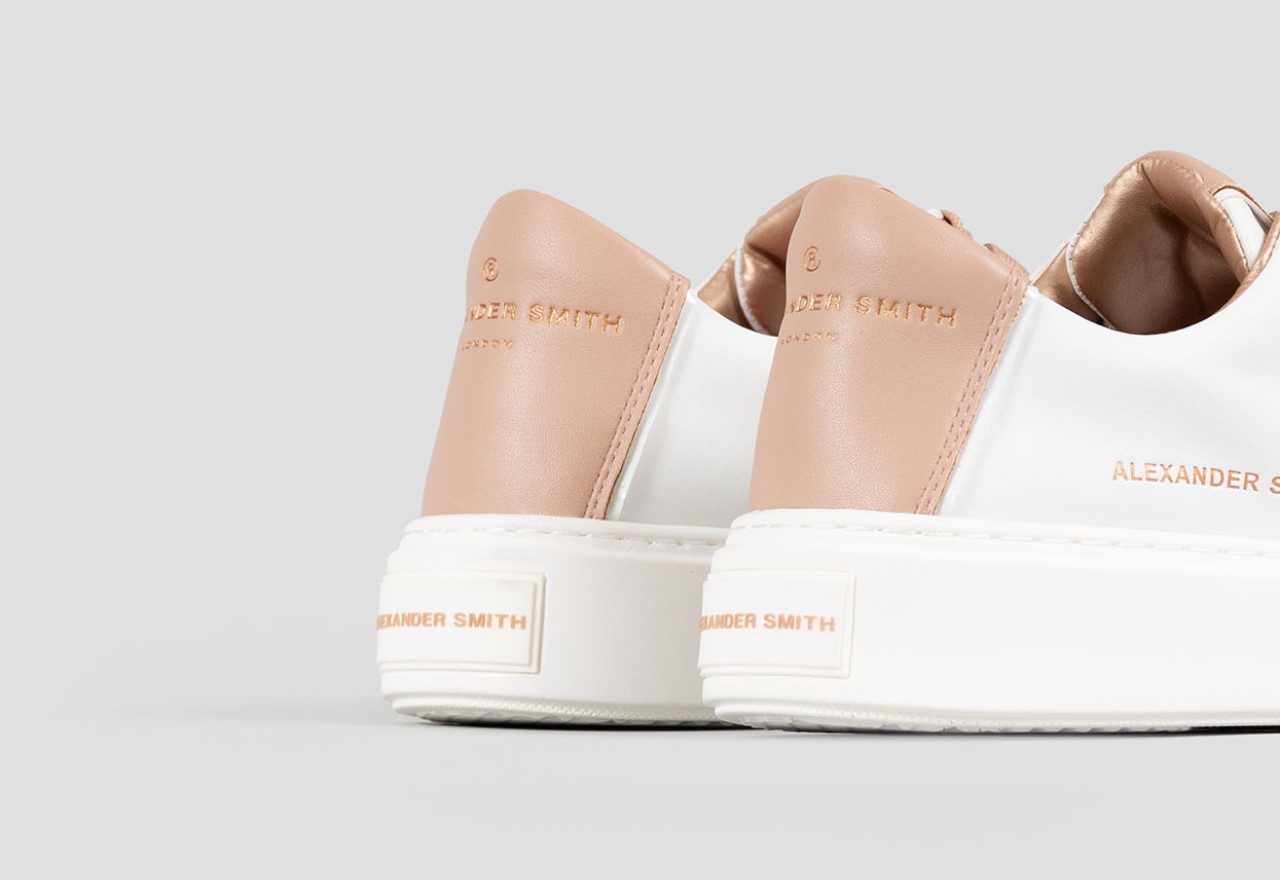 Alexander Smith LONDON WOMAN WHITE NUDE Presa