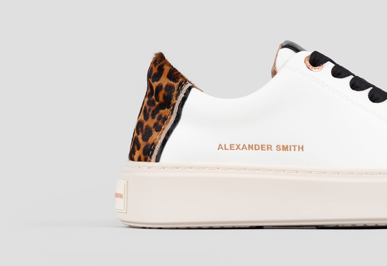 Alexander Smith LONDON WOMAN WHITE MAC SAND Offerta