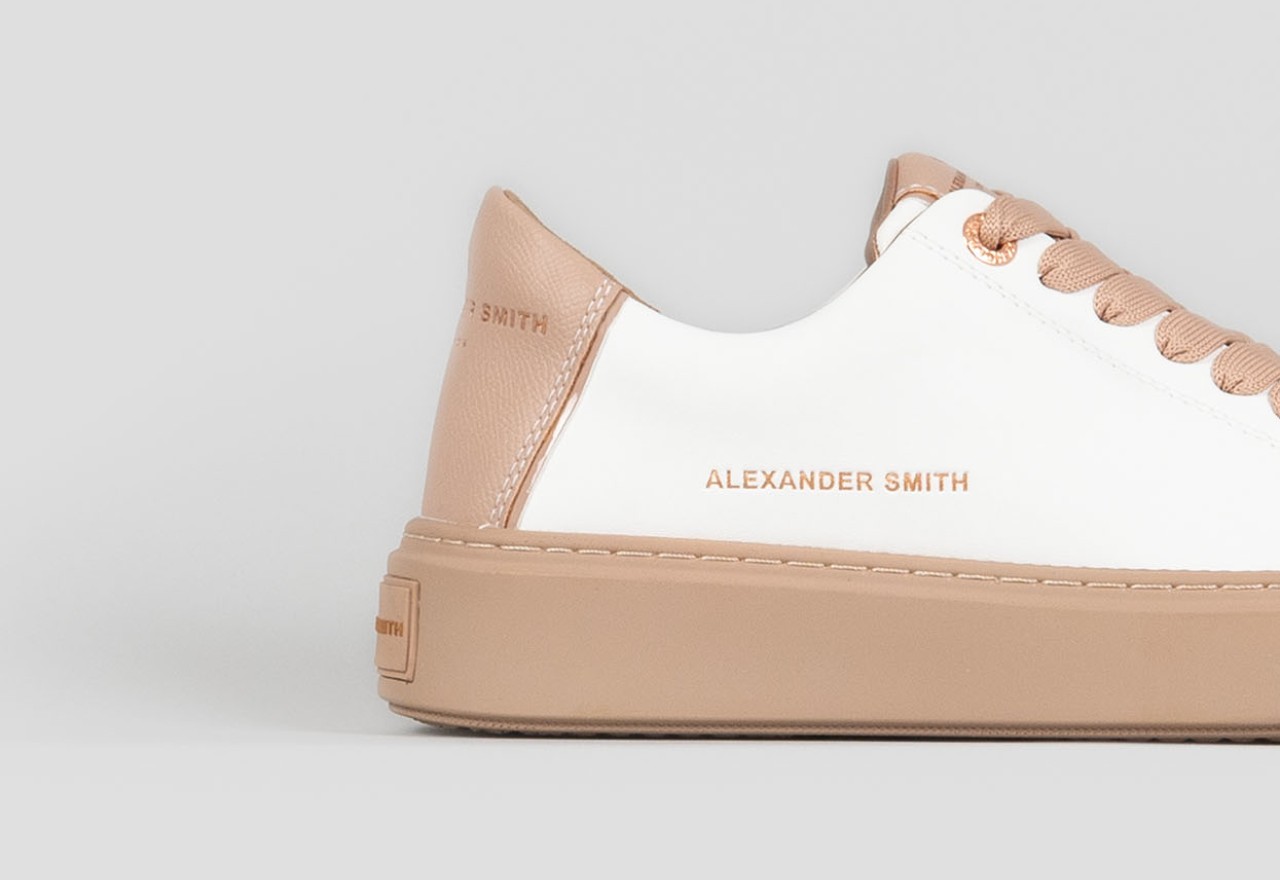 Alexander Smith LONDON WOMAN WHITE NUDE Vendita Calda